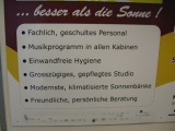Werbung eines Sonnenstudios im Walle-Center Bremen (12.04.2008) - Bild 113/169