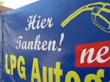 Tankstellenwerbung an einem Autoanhnger (18.10.2008) - Bild 26/169