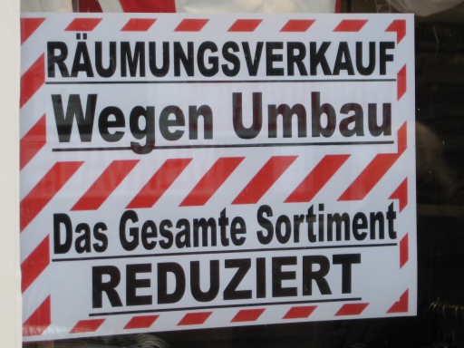 Hinweisschild eines Ladens in Oldenburg - 14.03.2009