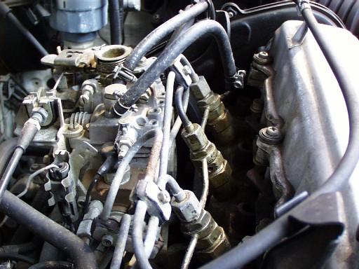 NISSAN Sunny N13 : Kraftstoffpumpe / Glhkerzen - 07.2002