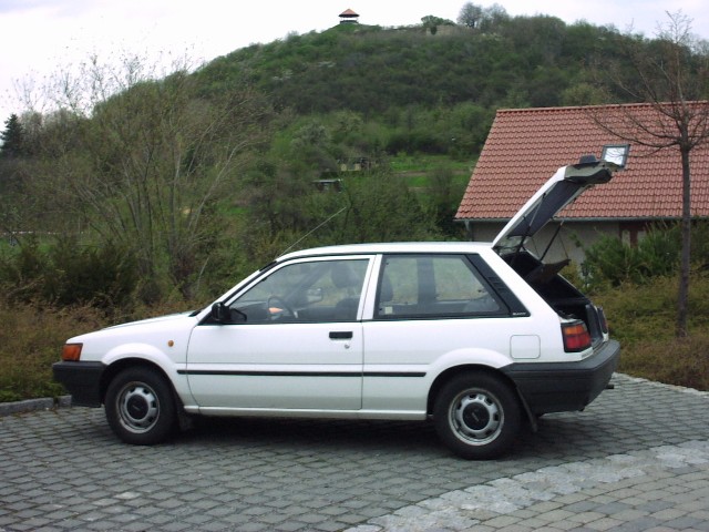NISSAN Sunny N13 Diesel LX : Heimburg (Harz) - 28.04.2006