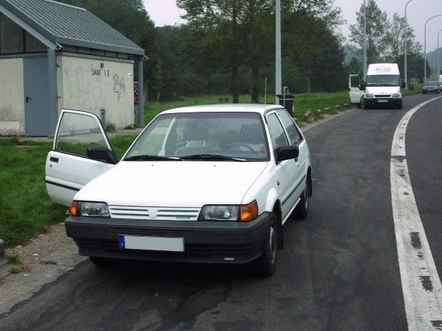 NISSAN Sunny N13 Diesel LX : Autobahn-Rastplatz (Belgien) - 17.09.2006