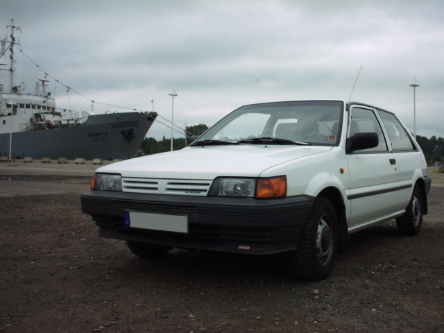 NISSAN Sunny N13 Diesel LX : Rostock (Hafen) - 15.06.2007
