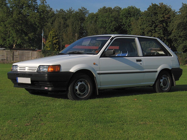 NISSAN Sunny N13 Diesel LX : Am Silbersee bei Stuhr - 27.09.2008