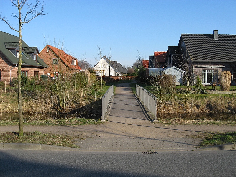 Panoramio-Archiv : Brcke zwischen Bei den Geschworenenstcken und Semkenweg - Borgfeld, Bremen - 03.2009
