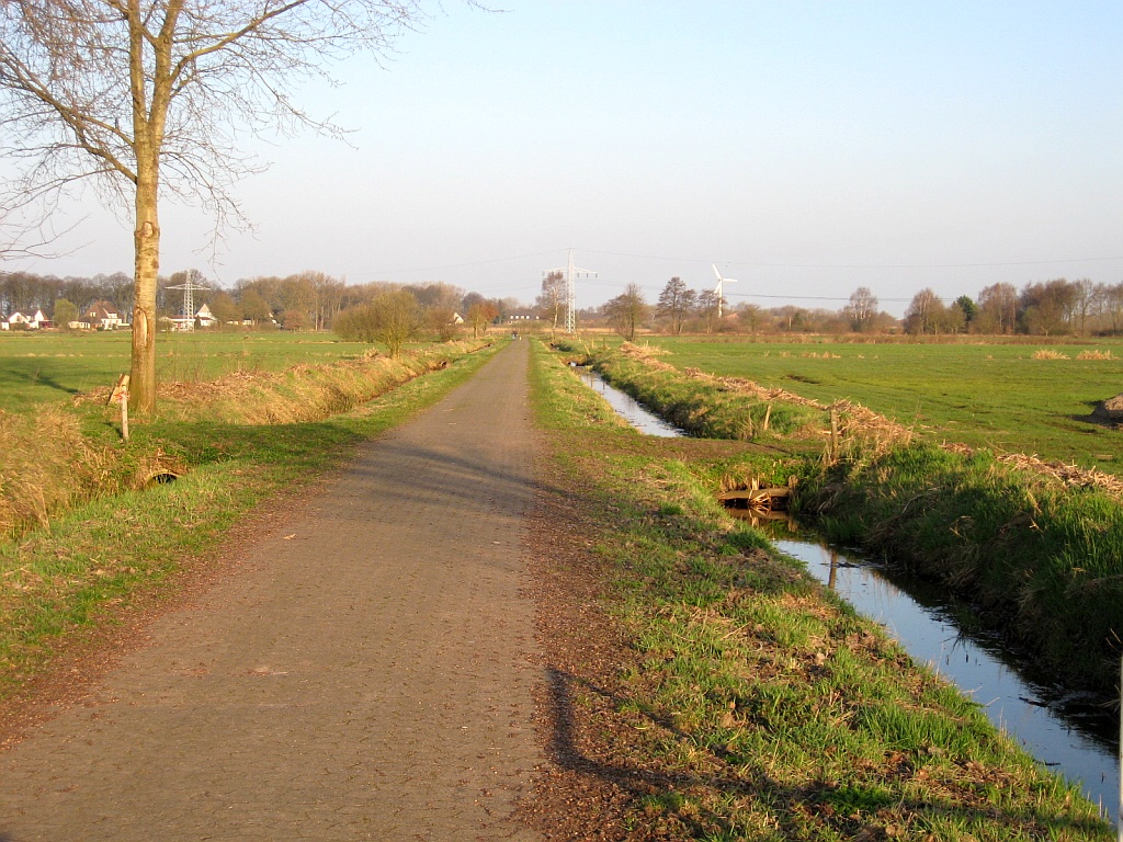 Panoramio-Archiv : Kuhweideweg, Blickrichtung Westen - Borgfeld, Bremen - 04.2009