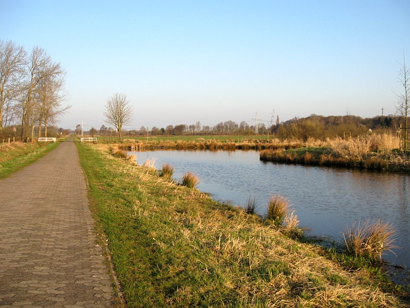 Panoramio-Archiv : Kuhweideweg - Borgfeld, Bremen - 04.2009