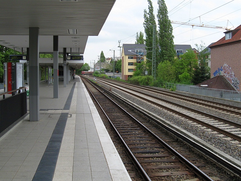 Panoramio-Archiv : S-Bahn-Haltestelle Landwehr - Hamburg - 04.2009