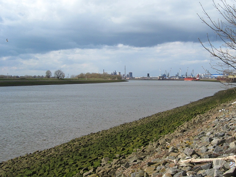 Panoramio-Archiv : Blick zum Werfthafen - Grpelingen, Bremen - 04.2010