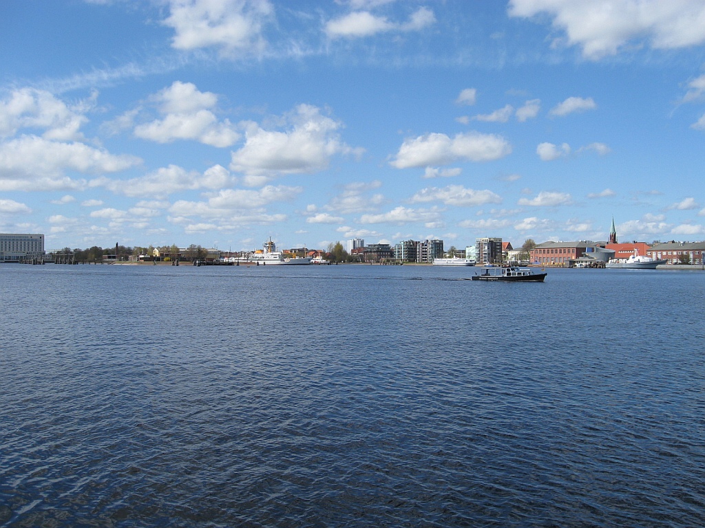 Panoramio-Archiv : Ems-Jade-Kanal - Wilhelmshaven - 04.2010