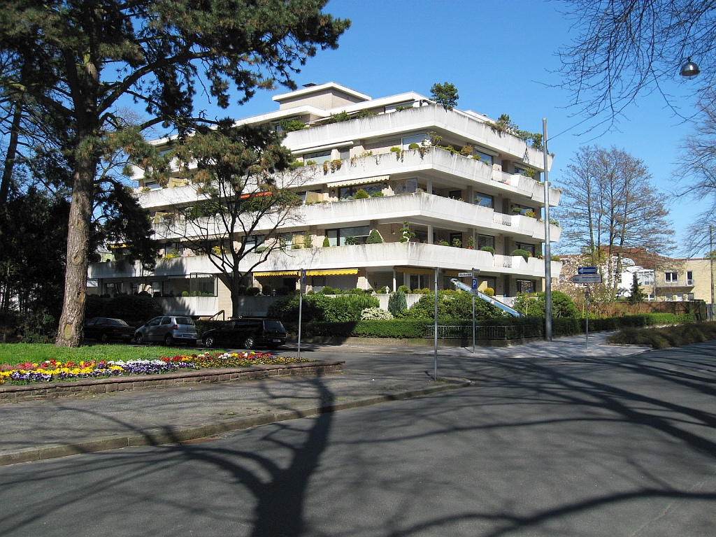 Panoramio-Archiv : Adalbertstrae 1 - Wilhelmshaven - 04.2010