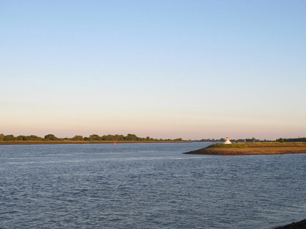 Panoramio-Archiv : Vereinigung von Hunte und Weser - Elsfleth - 06.2010