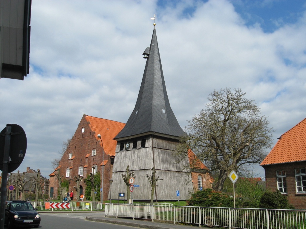Panoramio-Archiv : Kirche - Jork - 04.2008